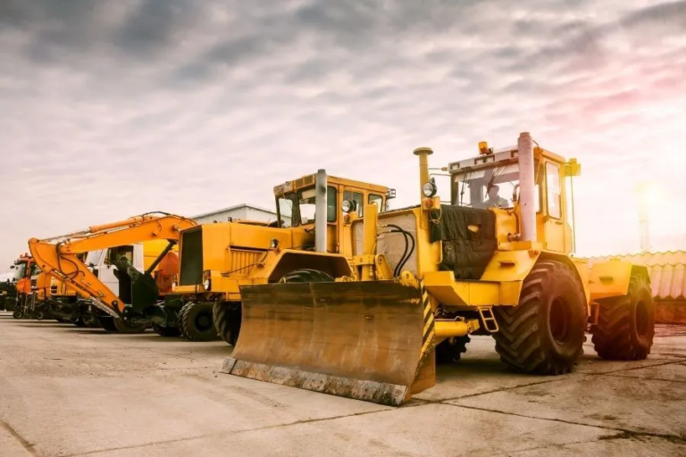 Why Smart Builders Choose Construction Equipment Rental Over Buying